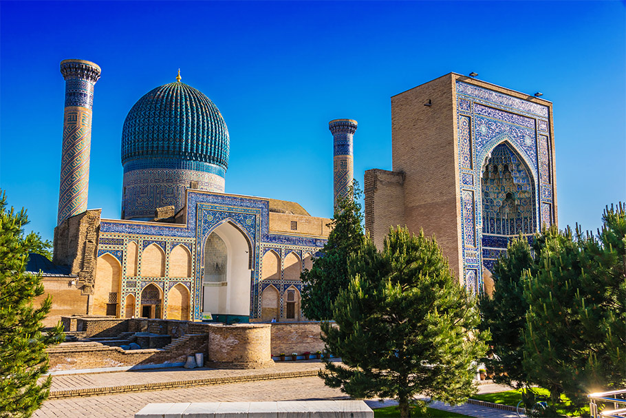 구르 에미르[Gur-e-Amir Mausoleum] 묘소